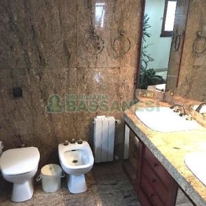 Apto Mobiliado com 242m², 3 dormitórios, 5 vagas, no bairro Panazzolo em Caxias do Sul para Comprar