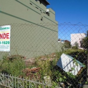 Terreno, no bairro Rio Branco em Caxias do Sul para Comprar
