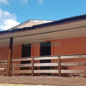 Chácara com 250m², 3 dormitórios, no bairro Conceição em Caxias do Sul para Comprar