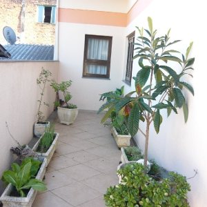 Casa com 500m², 4 dormitórios, 4 vagas, no bairro Cristo Redentor em Caxias do Sul para Comprar