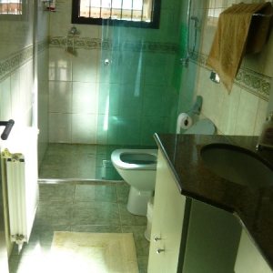 Casa com 500m², 4 dormitórios, 4 vagas, no bairro Cristo Redentor em Caxias do Sul para Comprar
