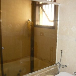 Casa com 500m², 4 dormitórios, 4 vagas, no bairro Cristo Redentor em Caxias do Sul para Comprar