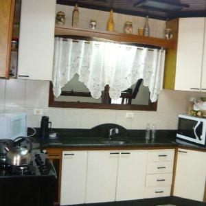 Casa com 500m², 4 dormitórios, 4 vagas, no bairro Cristo Redentor em Caxias do Sul para Comprar