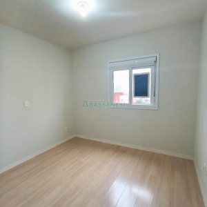 Apartamento com 72m², 3 dormitórios, 1 vaga, no bairro Madureira em Caxias do Sul para Comprar