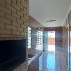 Casa com 126m², 3 dormitórios, 1 vaga, no bairro Sagrada Família em Caxias do Sul para Alugar