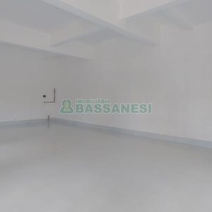 Loja com 82m², no bairro São Pelegrino em Caxias do Sul para Alugar ou Comprar