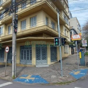 Loja com 82m², no bairro São Pelegrino em Caxias do Sul para Alugar ou Comprar