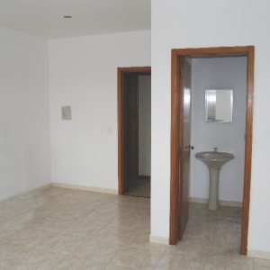 Sala com 35m², no bairro Centro em Caxias do Sul para Alugar