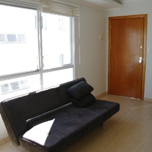 Apartamento com 62m², 2 dormitórios, 1 vaga, no bairro Vinhedos em Caxias do Sul para Alugar