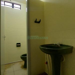 Loja com 32m², no bairro São Pelegrino em Caxias do Sul para Alugar