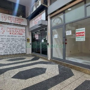 Loja com 32m², no bairro São Pelegrino em Caxias do Sul para Alugar