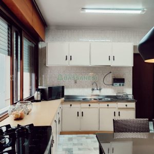 Apartamento com 177m², 3 dormitórios, 1 vaga, no bairro Centro em Caxias do Sul para Comprar