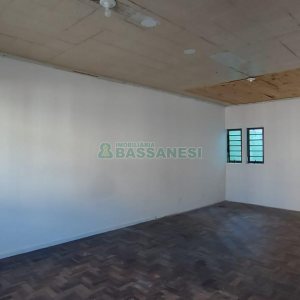 Casa com 600m², 6 dormitórios, 2 vagas, no bairro Pio X em Caxias do Sul para Alugar
