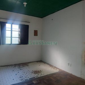 Casa com 600m², 6 dormitórios, 2 vagas, no bairro Pio X em Caxias do Sul para Alugar