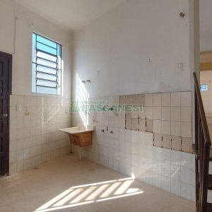 Casa com 600m², 6 dormitórios, 2 vagas, no bairro Pio X em Caxias do Sul para Alugar