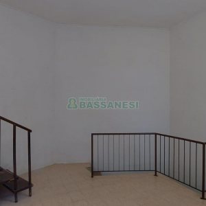 Casa com 600m², 6 dormitórios, 2 vagas, no bairro Pio X em Caxias do Sul para Alugar