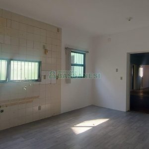 Casa com 600m², 6 dormitórios, 2 vagas, no bairro Pio X em Caxias do Sul para Alugar