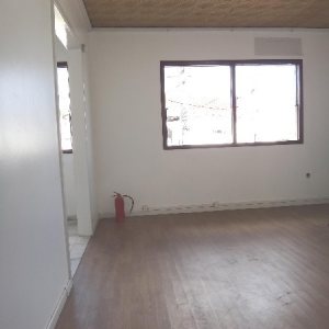 Casa com 600m², 6 dormitórios, 2 vagas, no bairro Pio X em Caxias do Sul para Alugar