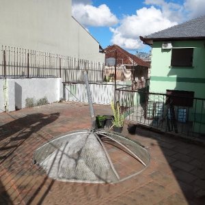 Casa com 600m², 6 dormitórios, 2 vagas, no bairro Pio X em Caxias do Sul para Alugar
