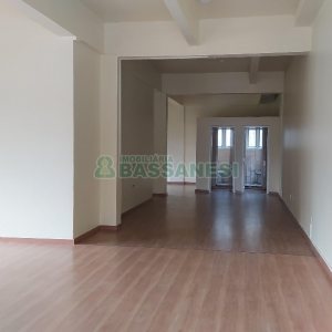 Loja com 140m², 1 vaga, no bairro São Pelegrino em Caxias do Sul para Alugar