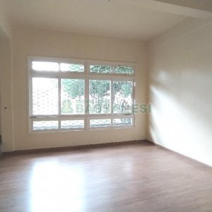 Loja com 140m², 1 vaga, no bairro São Pelegrino em Caxias do Sul para Alugar