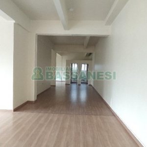 Loja com 140m², 1 vaga, no bairro São Pelegrino em Caxias do Sul para Alugar