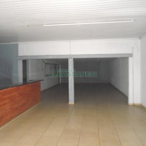 Loja com 367m², no bairro Centro em Caxias do Sul para Comprar