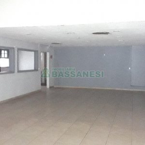Loja com 367m², no bairro Centro em Caxias do Sul para Comprar