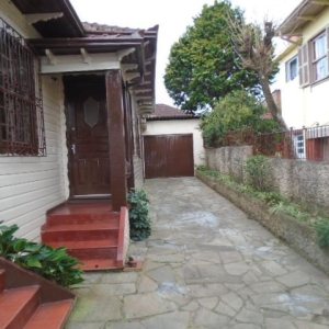 Casa com 100m², 3 dormitórios, 2 vagas, no bairro Bela Vista em Caxias do Sul para Comprar