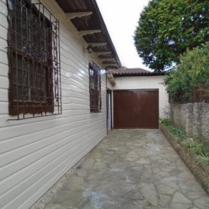Casa com 100m², 3 dormitórios, 2 vagas, no bairro Bela Vista em Caxias do Sul para Comprar