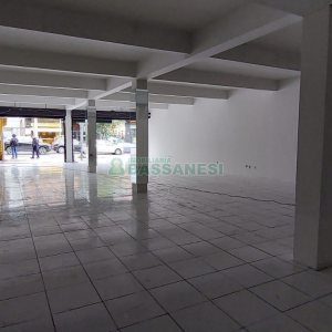 Loja com 440m², no bairro Centro em Caxias do Sul para Alugar