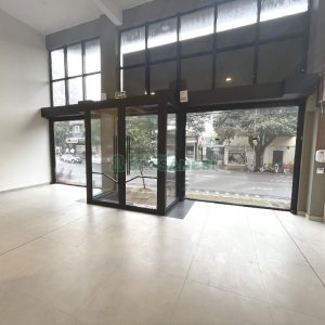 Loja com 720m², no bairro São Pelegrino em Caxias do Sul para Alugar