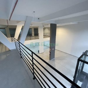 Loja com 720m², no bairro São Pelegrino em Caxias do Sul para Alugar