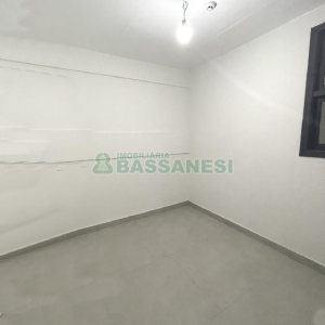 Loja com 720m², no bairro São Pelegrino em Caxias do Sul para Alugar