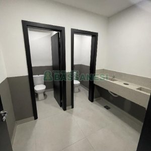 Loja com 720m², no bairro São Pelegrino em Caxias do Sul para Alugar