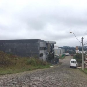 Pavilhão com 553m², no bairro Sanvitto em Caxias do Sul para Alugar