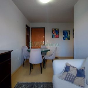 Apto Mobiliado com 62m², 2 dormitórios, 1 vaga, no bairro Centro em Caxias do Sul para Comprar