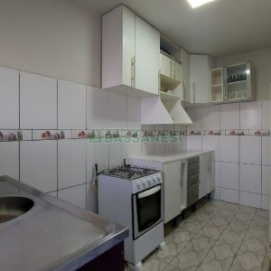 Apto Mobiliado com 62m², 2 dormitórios, 1 vaga, no bairro Centro em Caxias do Sul para Comprar