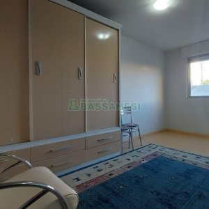 Apto Mobiliado com 62m², 2 dormitórios, 1 vaga, no bairro Centro em Caxias do Sul para Comprar