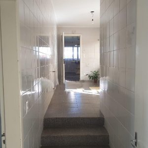 Casa Comercial com 458m², 2 dormitórios, 2 vagas, no bairro Cinqüentenário em Caxias do Sul para Comprar