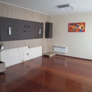 Casa Comercial com 458m², 2 dormitórios, 2 vagas, no bairro Cinqüentenário em Caxias do Sul para Comprar