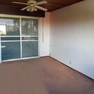 Casa Comercial com 458m², 2 dormitórios, 2 vagas, no bairro Cinqüentenário em Caxias do Sul para Comprar