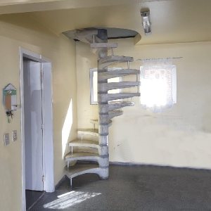 Casa Comercial com 458m², 2 dormitórios, 2 vagas, no bairro Cinqüentenário em Caxias do Sul para Comprar