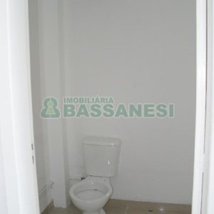 Loja com 177m², no bairro Kayser em Caxias do Sul para Alugar