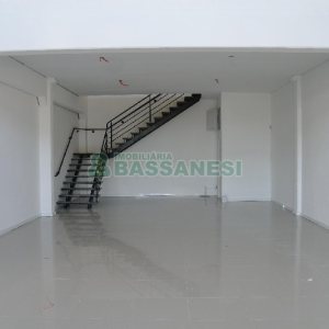 Loja com 177m², no bairro Kayser em Caxias do Sul para Alugar