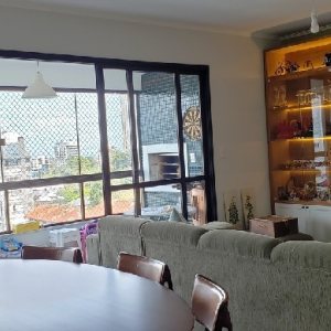 Apartamento com 110m², 3 dormitórios, 2 vagas, no bairro Lourdes em Caxias do Sul para Comprar