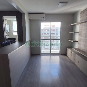 Apto Mobiliado com 81m², 3 dormitórios, 2 vagas, no bairro De Lazzer em Caxias do Sul para Comprar