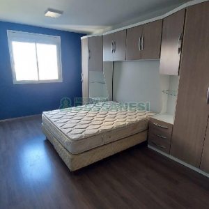 Apto Mobiliado com 81m², 3 dormitórios, 2 vagas, no bairro De Lazzer em Caxias do Sul para Comprar