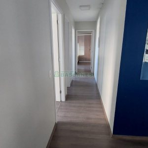 Apto Mobiliado com 81m², 3 dormitórios, 2 vagas, no bairro De Lazzer em Caxias do Sul para Comprar