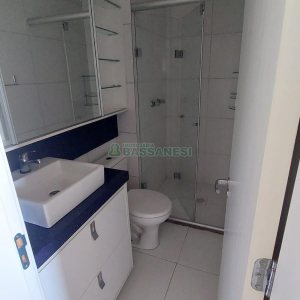 Apto Mobiliado com 81m², 3 dormitórios, 2 vagas, no bairro De Lazzer em Caxias do Sul para Comprar